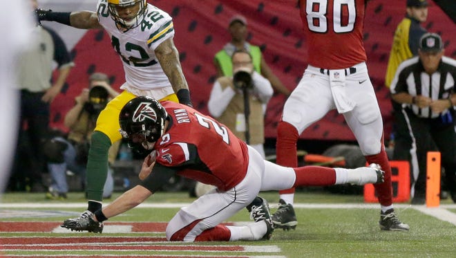Atlanta Falcons quarterback Matt Ryan (2) scores a touchdown during the 2nd quarter of the Green Bay Packers NFC Championship game against the Atlanta Falcons at the Georgia Dome in Atlanta, Georgia on Sunday, January 22, 2017. Mike De Sisti / Milwaukee Journal Sentinel