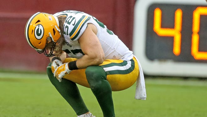 Green Bay Packers linebacker Clay Matthews reacts after being penalized for roughing the passer against Washington Sunday at FedEx Field in Landover, Maryland. 
 Jim Matthews/USA TODAY NETWORK-Wisconsin
Green Bay Packers linebacker Clay Matthews (52) reacts after being penalized for roughing against Washington Sunday, September 23, 2018 at FedEx Field in Landover, MD. Jim Matthews/USA TODAY NETWORK-Wisconsin