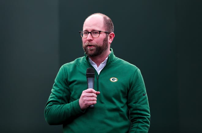 Mayor Eric Genrich speaks during a pep rally on Jan.10, 2020, at Packers Heritage Trail Plaza in downtown Green Bay.